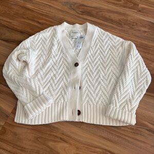 Abercrombie & Fitch White Chevron Knit Cardigan